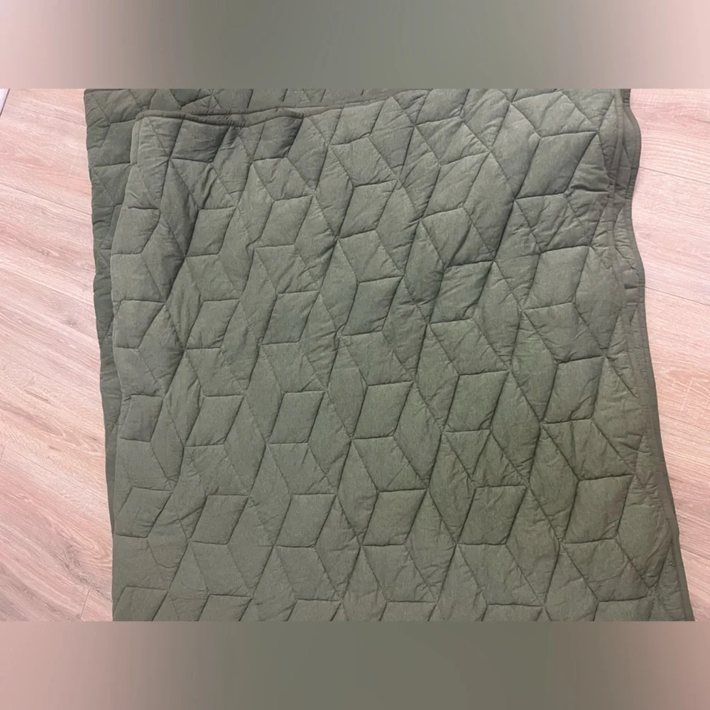 Pottery Barn Kids Jersey Knit Comforter